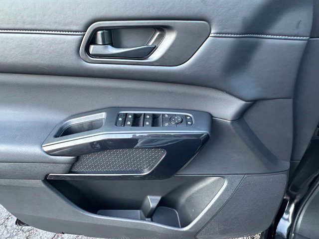 Certified 2025 Nissan Pathfinder SV AWD/4WD image 18