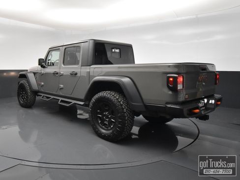 Used 2020 Jeep Gladiator Mojave w/ Trailer Tow Package AWD/4WD image 5