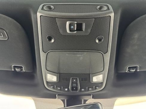 Used 2015 Ford F150 Lariat w/ Equipment Group 502A Luxury AWD/4WD image 14