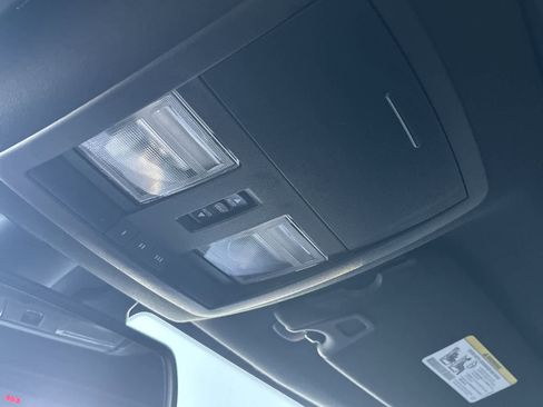 Used 2019 Dodge Challenger SRT Hellcat image 28