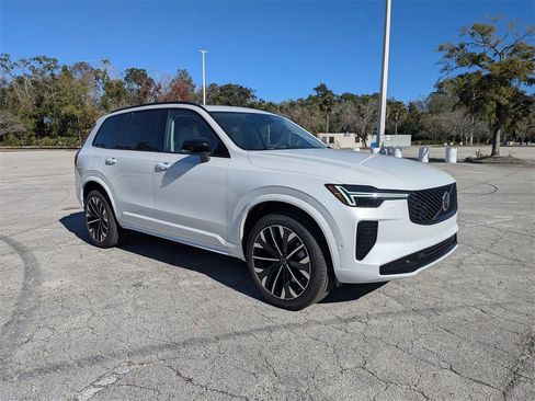 New 2026 Volvo XC90 B6 Ultra w/ Protection Package Premier image 8