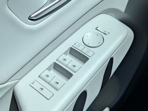 New 2026 Hyundai Kona Limited AWD/4WD image 13