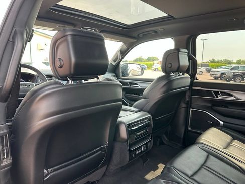 Used 2024 Jeep Wagoneer Series II AWD/4WD image 22