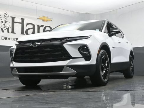 Used 2023 Chevrolet Blazer LT w/ Convenience Package AWD/4WD image 4