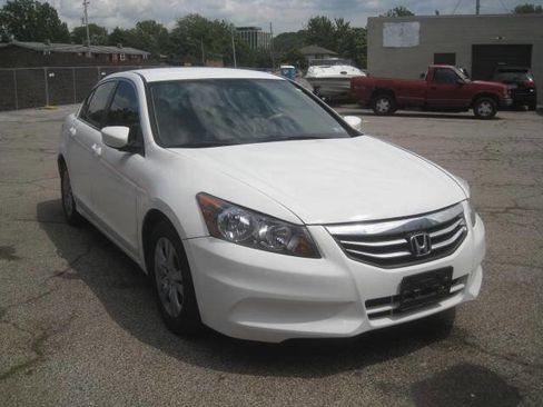 Used 2011 Honda Accord SE image 3