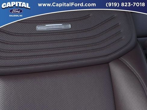 New 2026 Ford Expedition Platinum image 16