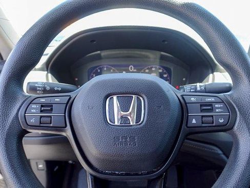 Used 2023 Honda Accord LX image 12