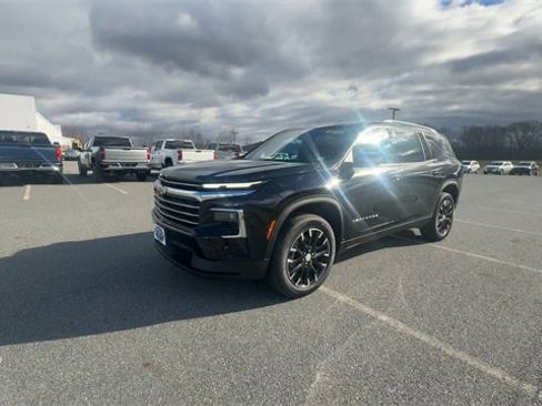 New 2026 Chevrolet Traverse LT w/ Sun and Wheel Package image 4
