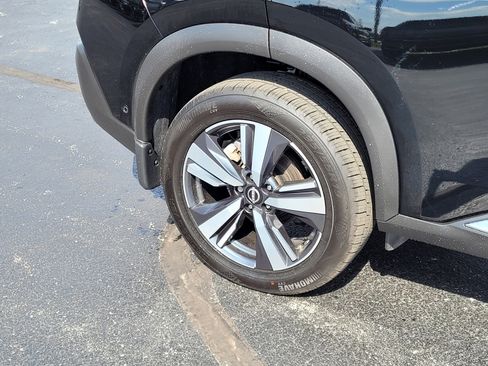 Used 2023 Nissan Rogue SL w/ SL Premium Package image 10