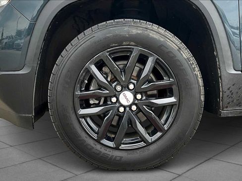 Used 2019 GMC Acadia SLT image 5
