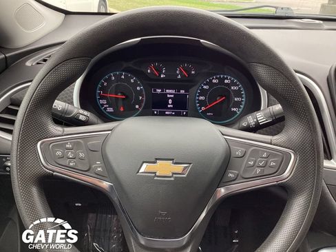 Used 2025 Chevrolet Malibu LT FWD image 24