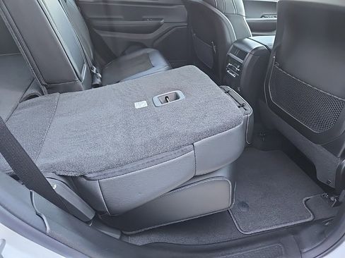 New 2025 Jeep Grand Cherokee Altitude image 84