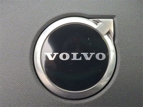 New 2026 Volvo XC60 B5 Plus w/ Climate Package image 12