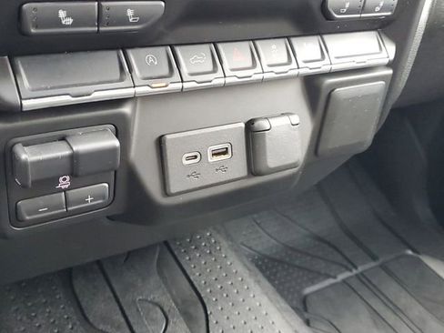 Certified 2019 Chevrolet Silverado 1500 LT w/ All-Star Edition image 29