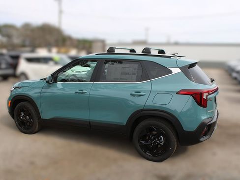 New 2026 Kia Seltos EX FWD image 12