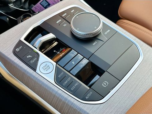 New 2026 BMW 330i Sedan w/ M Sport Package image 14