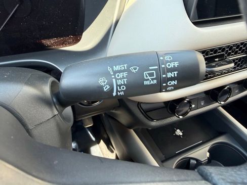 New 2026 Honda HR-V LX image 19