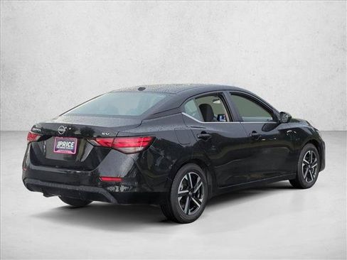 Used 2024 Nissan Sentra SV FWD image 5