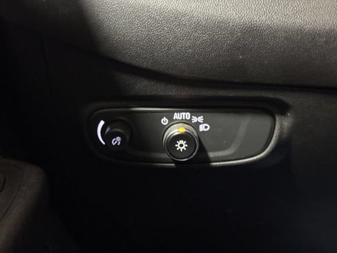 Used 2024 Chevrolet Equinox RS FWD image 18
