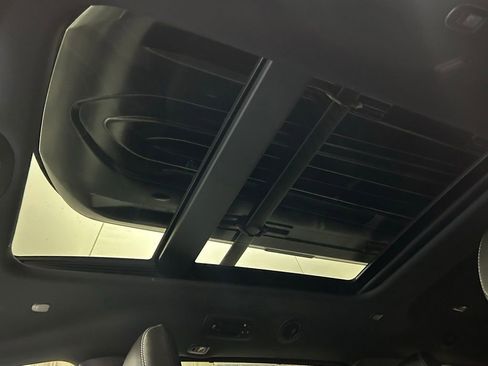 New 2026 Chrysler Pacifica Select AWD/4WD image 23