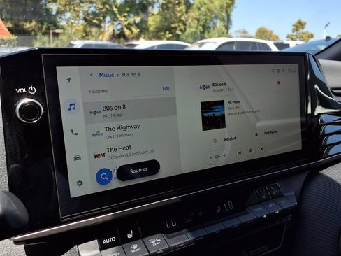 Used 2025 Toyota Camry SE w/ Multimedia Upgrade Package FWD image 7