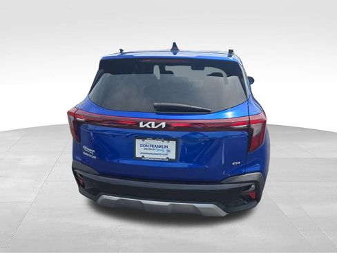 Used 2025 Kia Seltos S AWD/4WD image 4