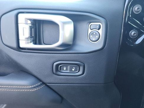 New 2026 Jeep Gladiator Sport AWD/4WD image 14