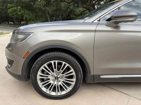 Used 2016 Lincoln MKX Reserve w/ Luxury Package AWD/4WD image 7