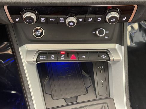 Used 2024 Audi Q3 2.0T Premium Plus w/ Premium Plus Package image 18
