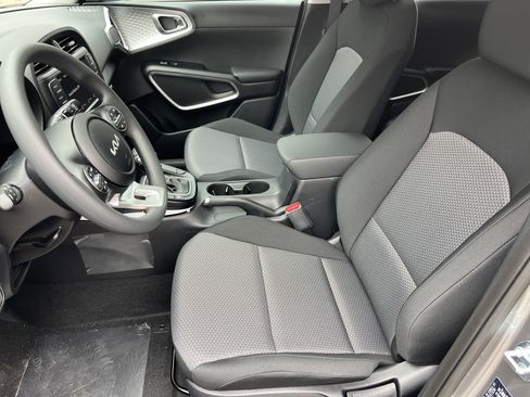 New 2025 Kia Soul LX image 15