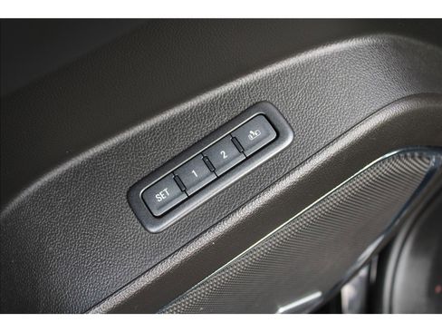 Used 2018 Chevrolet Tahoe LT image 16