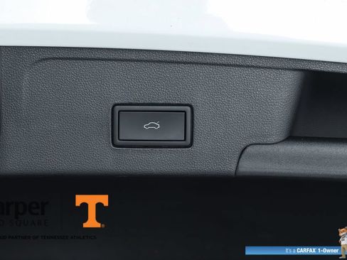Used 2023 Volkswagen Atlas Cross Sport SEL AWD/4WD image 30