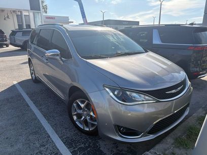 Used 2018 Chrysler Pacifica Limited