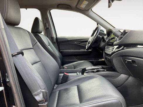 Used 2022 Honda Pilot Touring image 15