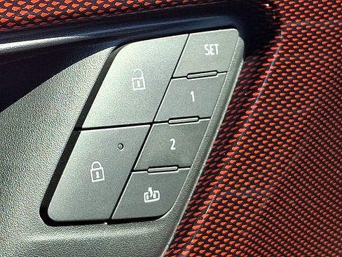 Used 2024 Chevrolet Traverse RS AWD/4WD image 27