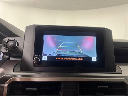 Certified 2025 Toyota Tacoma SR5 image 21