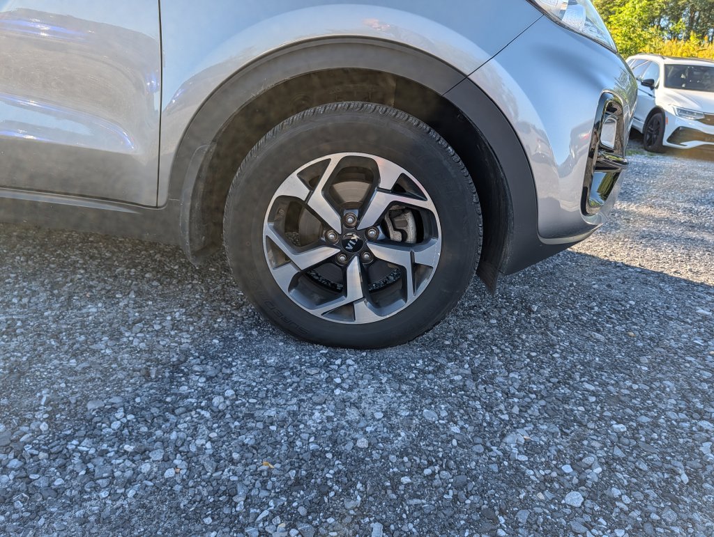 Used 2021 Kia Sportage LX AWD/4WD image 4
