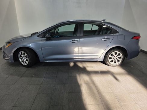 Used 2023 Toyota Corolla LE image 2