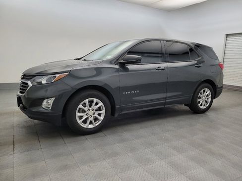 Used 2019 Chevrolet Equinox LS w/ LS Convenience Package image 2