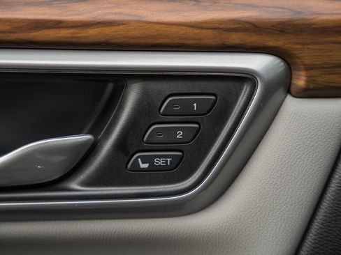 Certified 2022 Honda CR-V Touring image 42