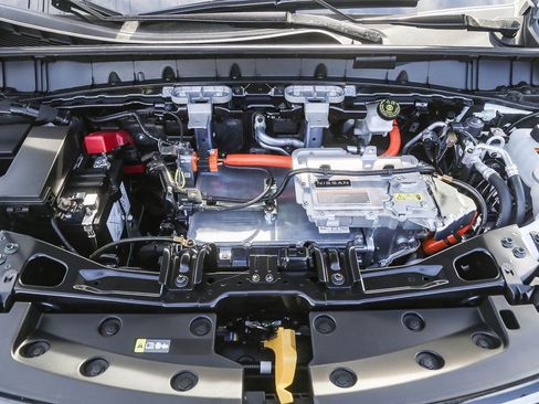 New 2026 Nissan Leaf Platinum+ image 10