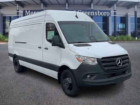 New 2025 Mercedes-Benz Sprinter 3500 image 2