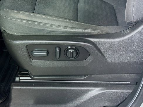 Used 2022 Chevrolet Silverado 3500 LT w/ Convenience Package image 22