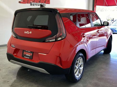 Used 2024 Kia Soul LX w/ Option Group 015 image 3