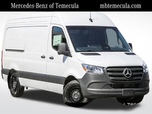 New 2025 Mercedes-Benz Sprinter 2500 image 1