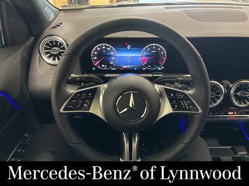 New 2026 Mercedes-Benz GLA 250 4MATIC image 10