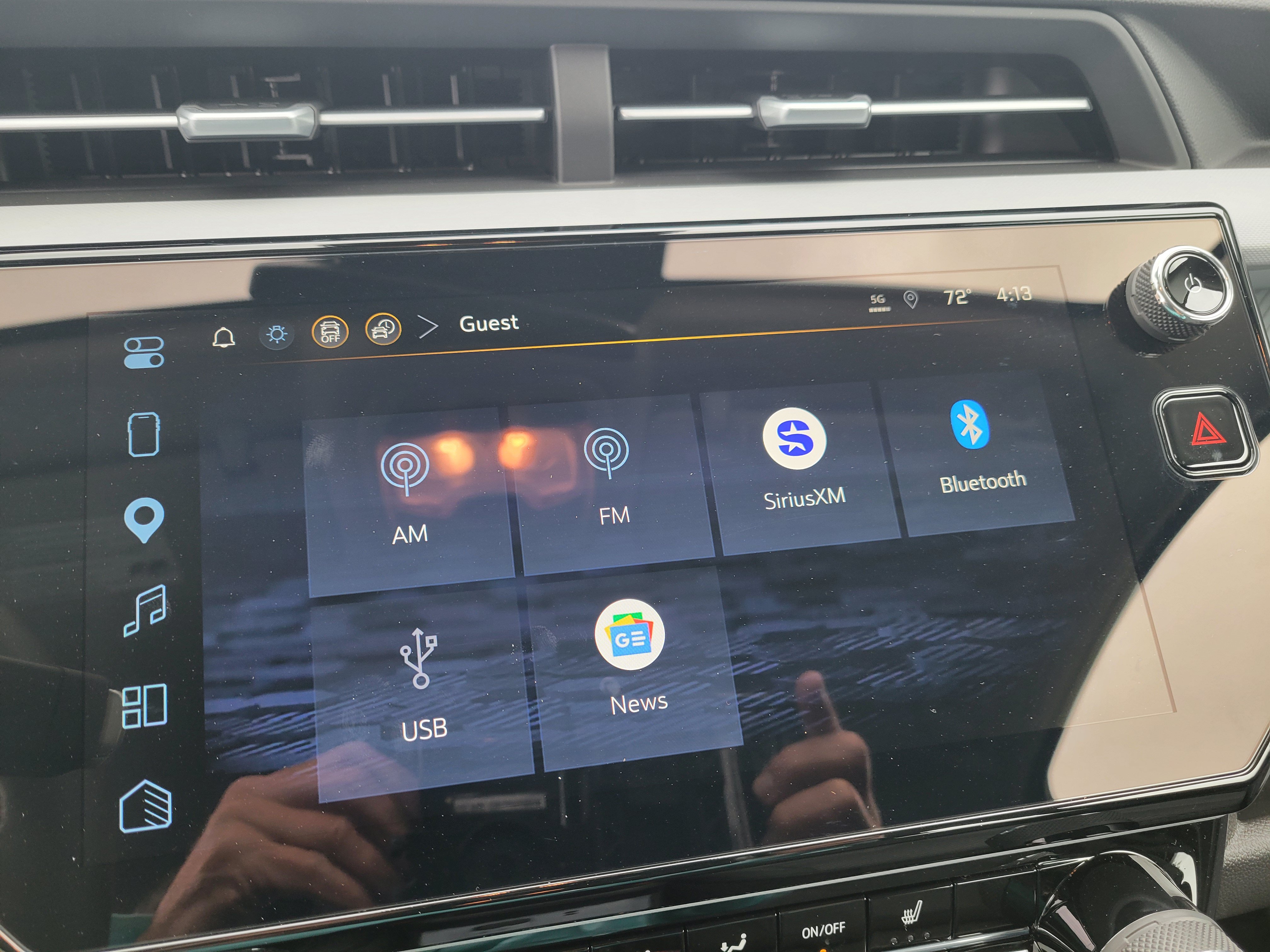 New 2027 Chevrolet Bolt LT w/ Comfort Package FWD image 20