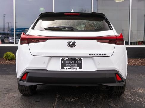 New 2026 Lexus UX 300h AWD image 8