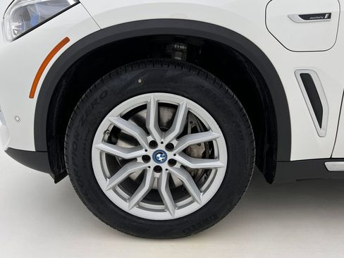Certified 2023 BMW X5 xDrive45e w/ Executive Package image 27