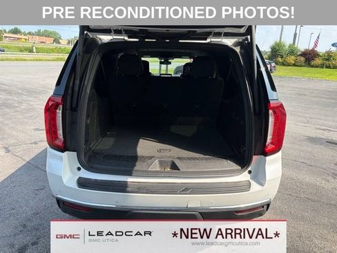 Used 2021 GMC Yukon XL SLT w/ Rear Media and Nav Package AWD/4WD image 19